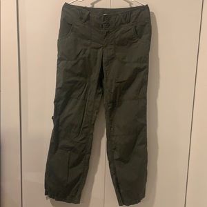 Columbia women’s Green Pants size 8